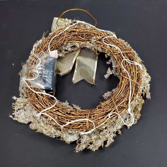 New Vtg Avon The Gift Collection Majestic Holiday Lighted Gold Crystal Wreath - Picture 3 of 8